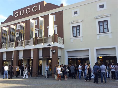 gucci chiude negozi|gucci outlet palermo italy.